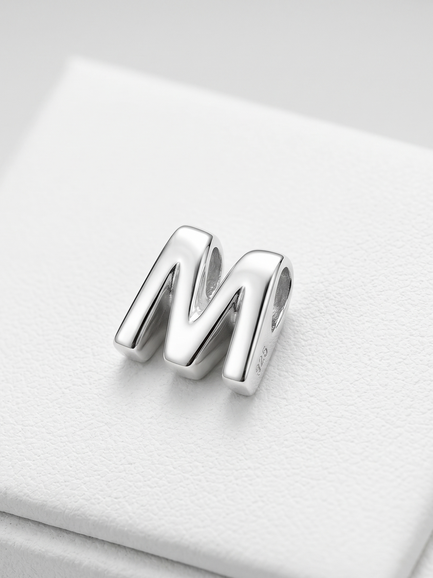 Colgante M