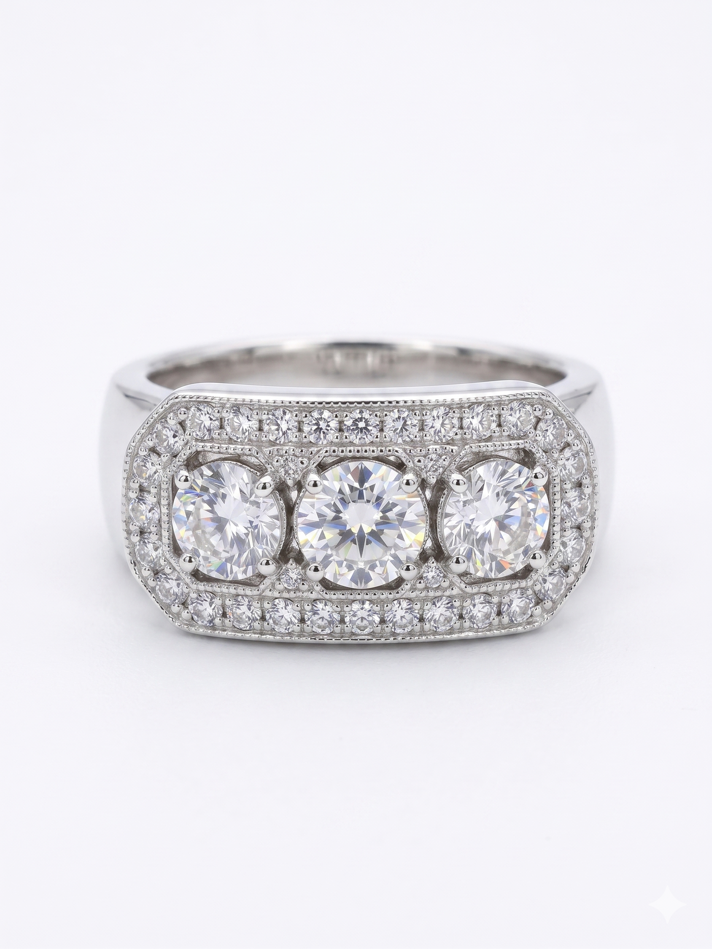 Anillo real circón