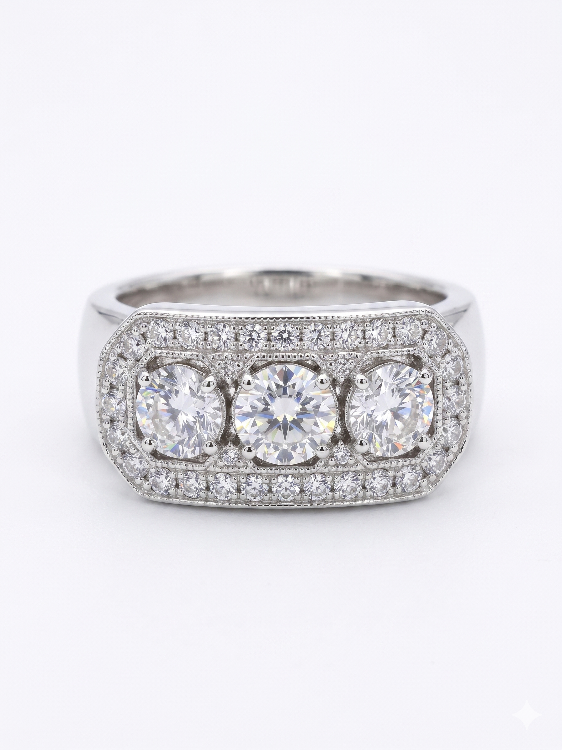 Anillo real circón