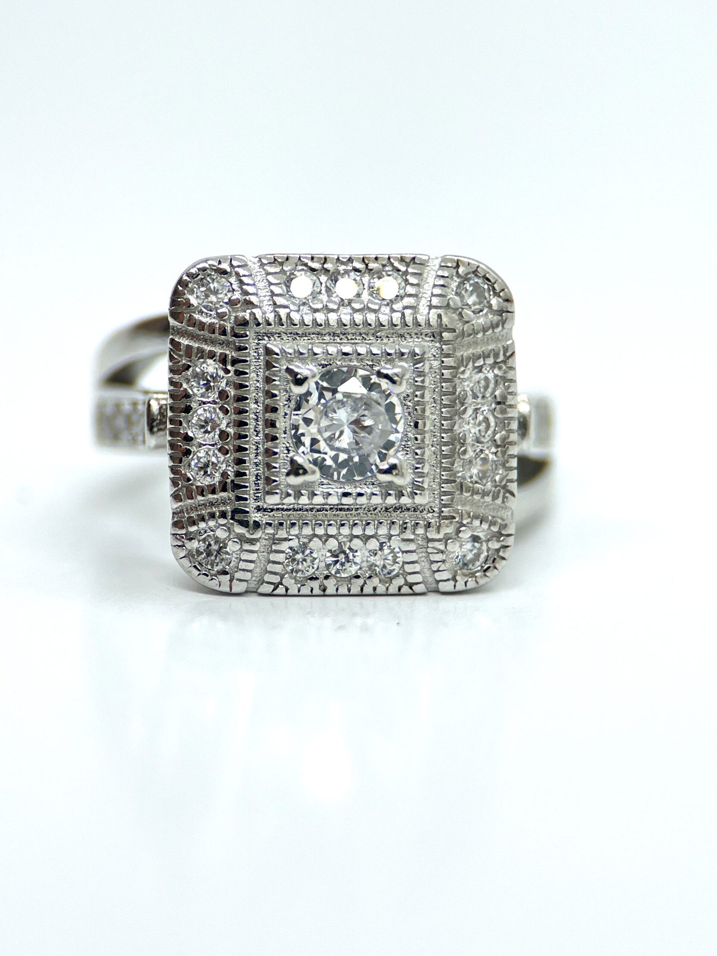 Anillo Cuadra